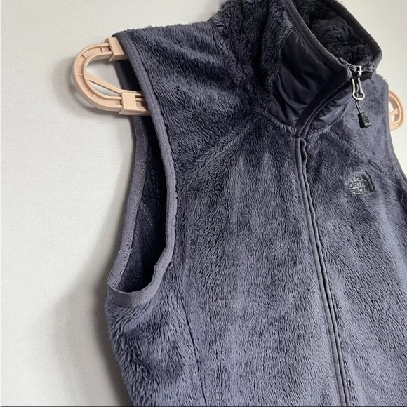 The North Face Women Sz S Vest Faux Fur Purple Full Zip Pockets Outerwear READ - Picture 10 of 13